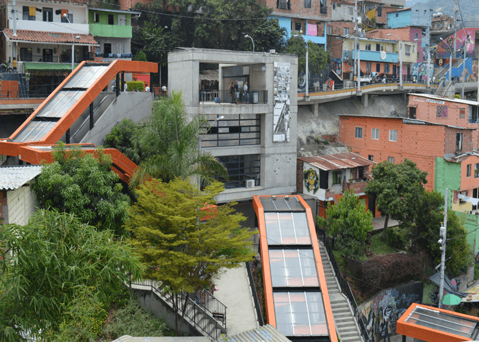 Graffiti Tour hoteles en medellin Hotel 47 Medellín Street | hoteles económicos en el Centro de Medellín